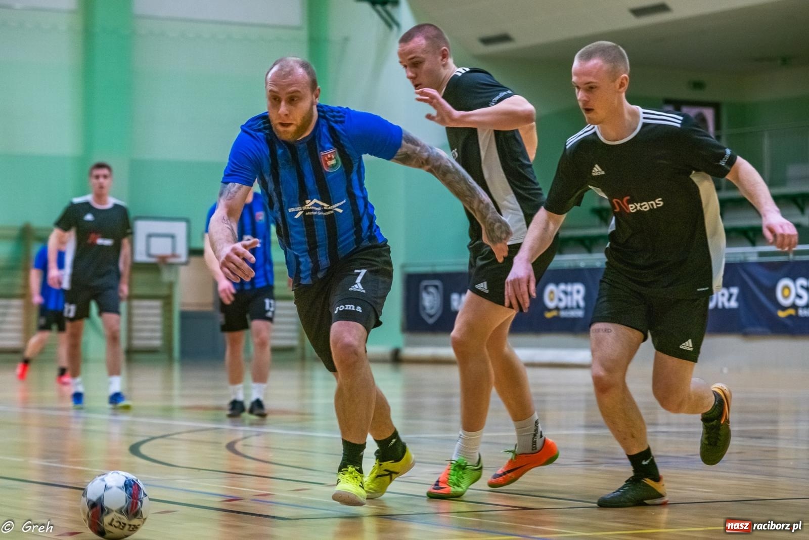Zdjęcie w galerii na portalu naszraciborz.pl: Emocjonujący pojedynek Brexit Football i Startu Pietrowice Wielkie [FOTO] wiadomości z regionu