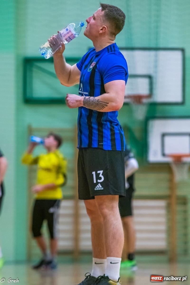 Zdjęcie w galerii na portalu naszraciborz.pl: Emocjonujący pojedynek Brexit Football i Startu Pietrowice Wielkie [FOTO] wiadomości z regionu