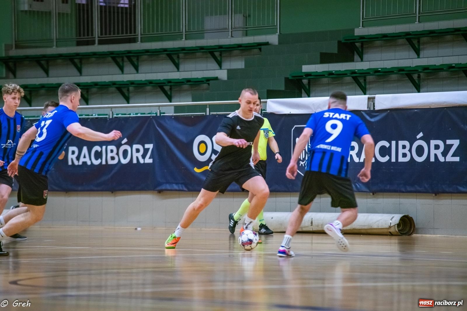 Zdjęcie w galerii na portalu naszraciborz.pl: Emocjonujący pojedynek Brexit Football i Startu Pietrowice Wielkie [FOTO] wiadomości z regionu