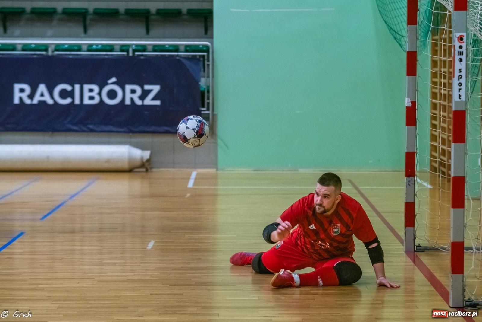 Zdjęcie w galerii na portalu naszraciborz.pl: Emocjonujący pojedynek Brexit Football i Startu Pietrowice Wielkie [FOTO] wiadomości z regionu