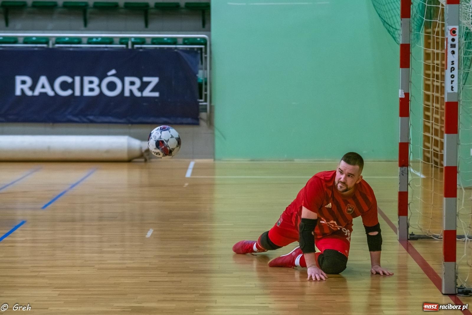 Zdjęcie w galerii na portalu naszraciborz.pl: Emocjonujący pojedynek Brexit Football i Startu Pietrowice Wielkie [FOTO] wiadomości z regionu