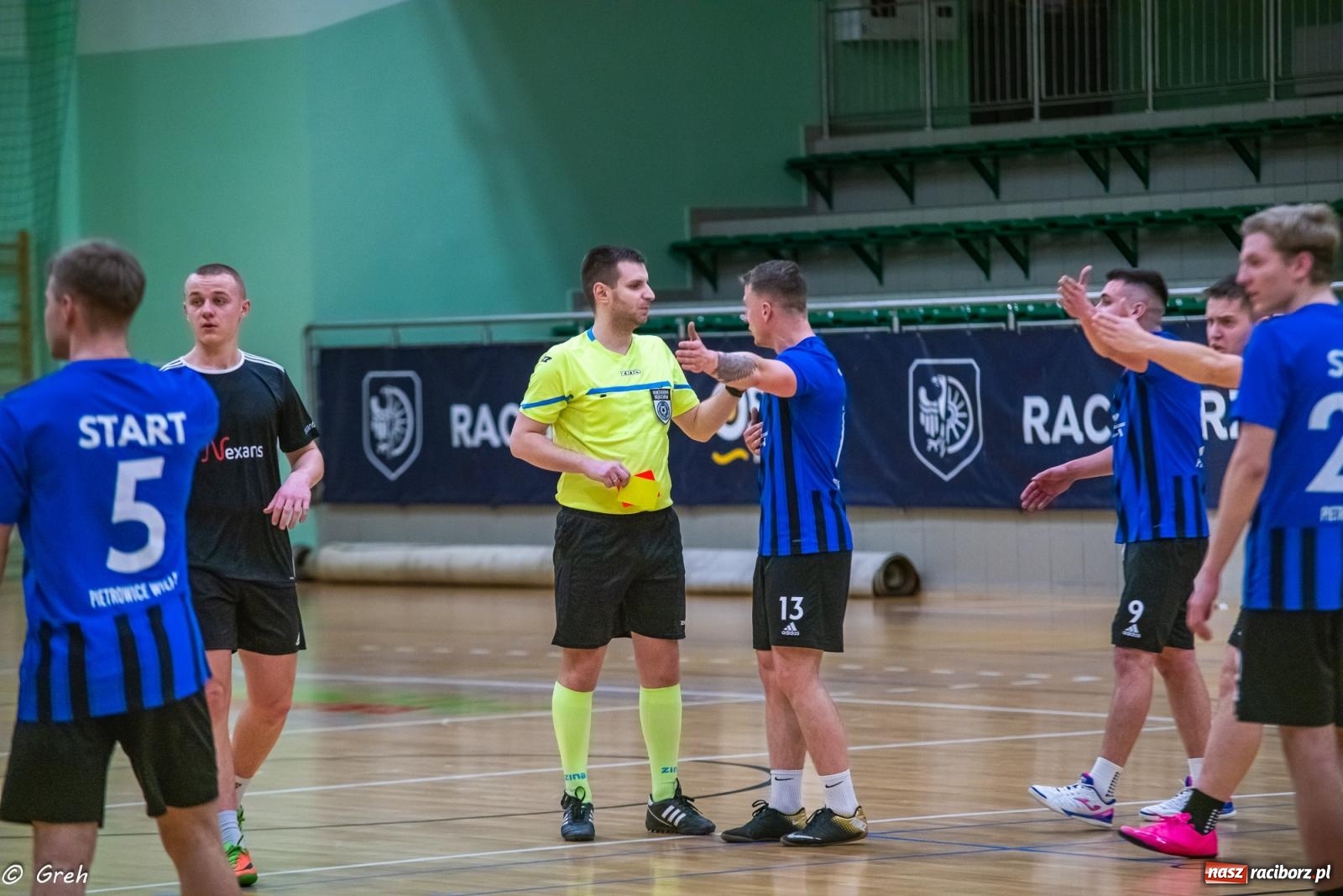 Zdjęcie w galerii na portalu naszraciborz.pl: Emocjonujący pojedynek Brexit Football i Startu Pietrowice Wielkie [FOTO] wiadomości z regionu