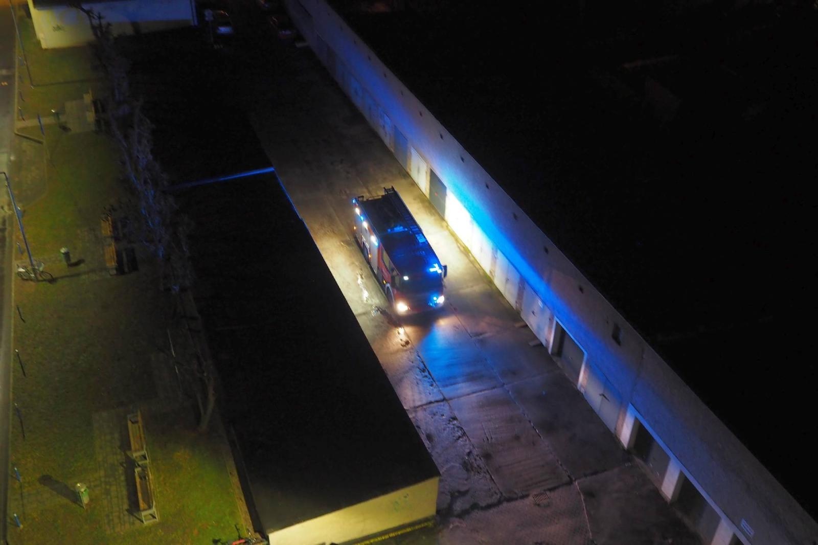 Zdjęcie w galerii na portalu naszraciborz.pl: Nocna akcja strażaków na Katowickiej wiadomości z regionu