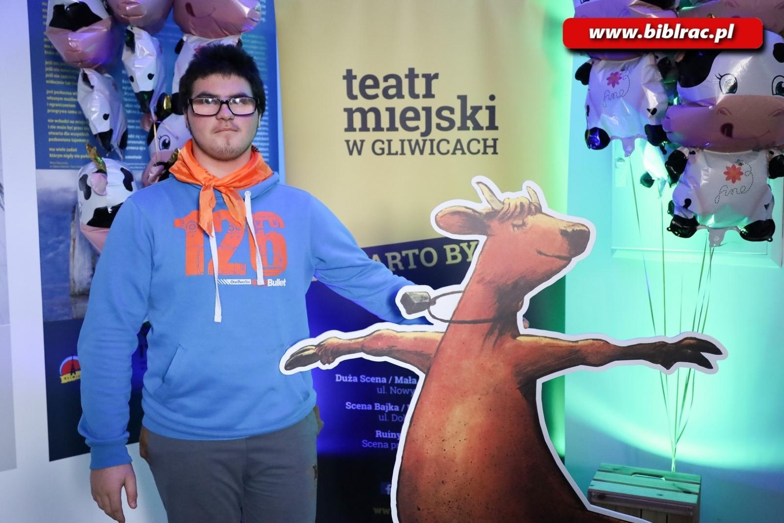 Zdjęcie w galerii na portalu naszraciborz.pl: Krowy nie mogą grać w teatrze! Relacja z wycieczki raciborskiej biblioteki wiadomości z regionu