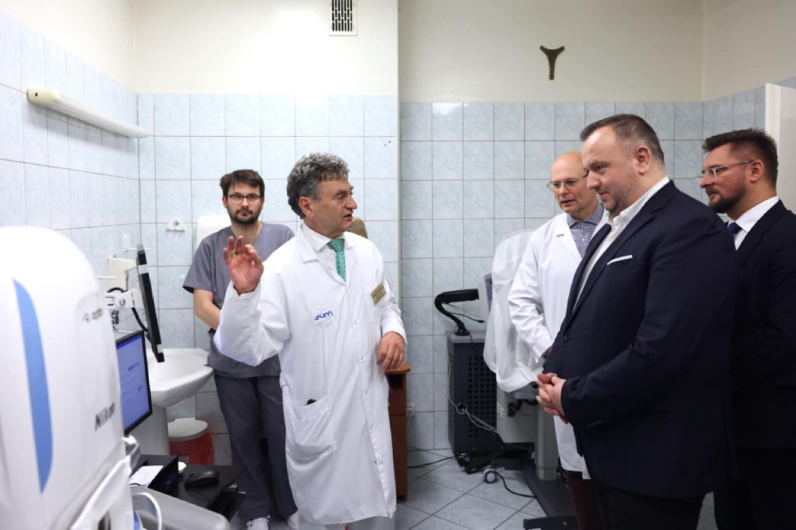 Zdjęcie w galerii na portalu naszraciborz.pl: Województwo śląskie ma jedno z najnowocześniejszych miejsc laserowego leczenia oczu wiadomości z regionu