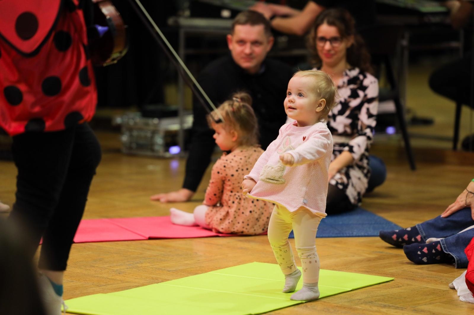 Zdjęcie w galerii na portalu naszraciborz.pl: Maluchy w krainie dźwięku - instrument niespodzianka [zapowiedź] wiadomości z regionu