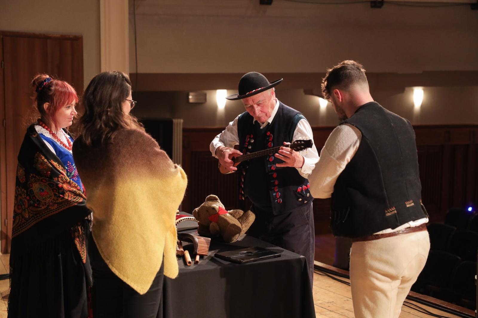 Zdjęcie w galerii na portalu naszraciborz.pl: Koncerty umuzykalniające na ludową nutę wiadomości z regionu