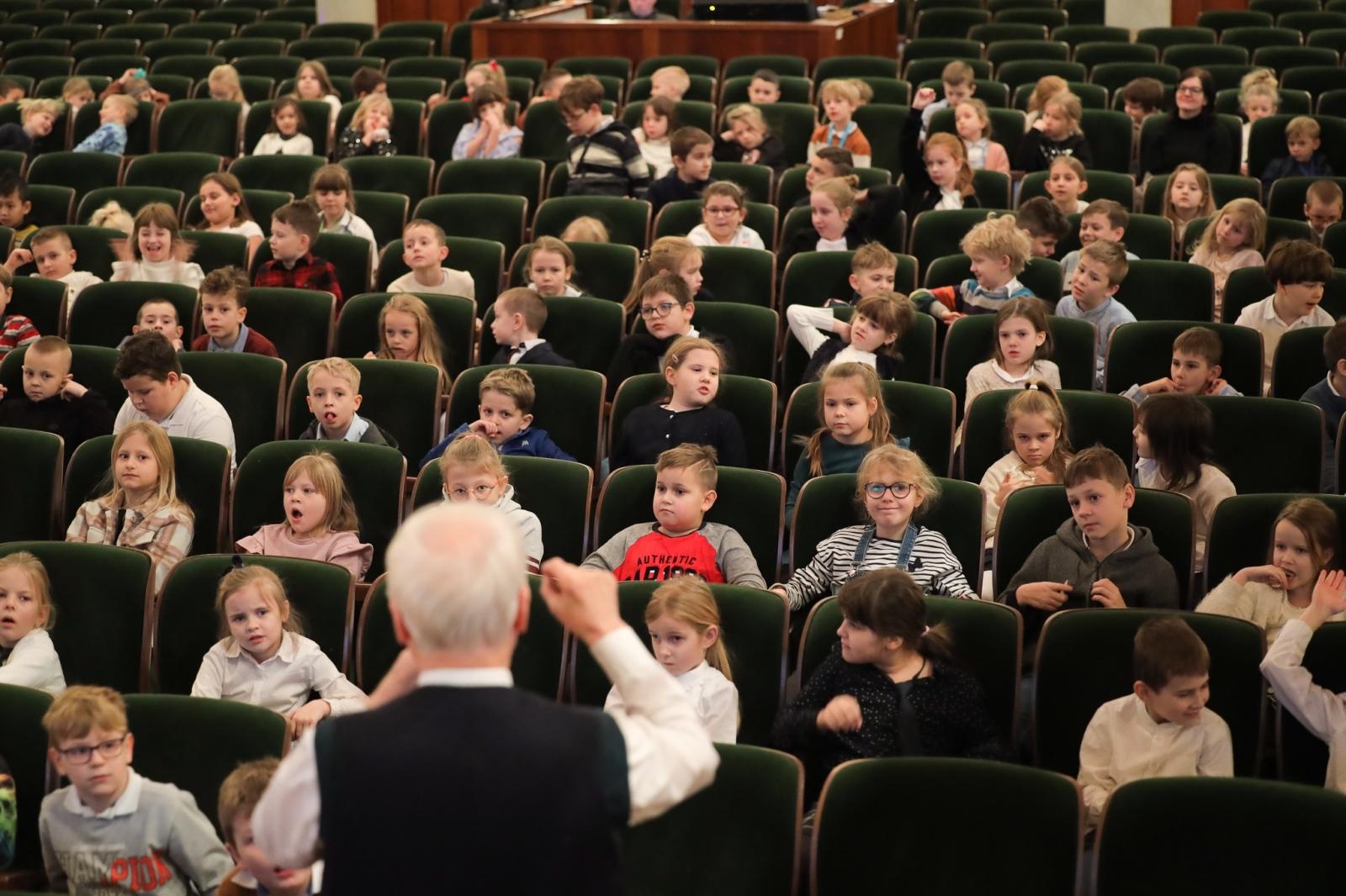 Zdjęcie w galerii na portalu naszraciborz.pl: Koncerty umuzykalniające na ludową nutę wiadomości z regionu