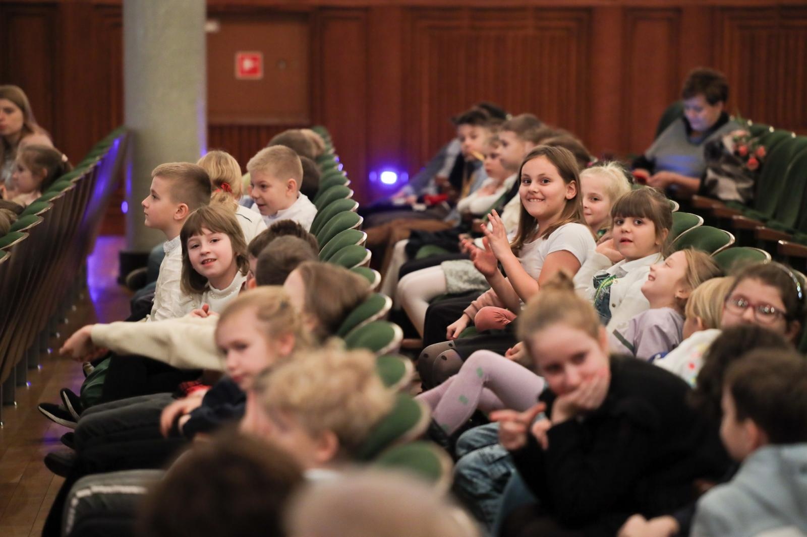 Zdjęcie w galerii na portalu naszraciborz.pl: Koncerty umuzykalniające na ludową nutę wiadomości z regionu