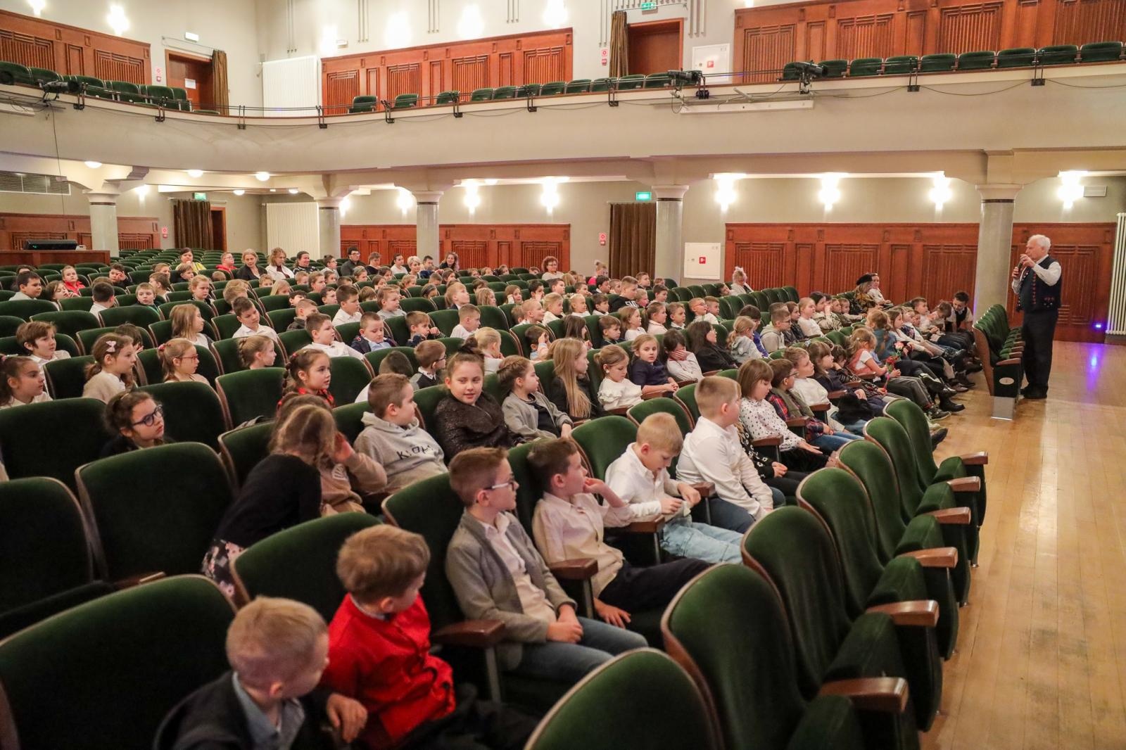 Zdjęcie w galerii na portalu naszraciborz.pl: Koncerty umuzykalniające na ludową nutę wiadomości z regionu