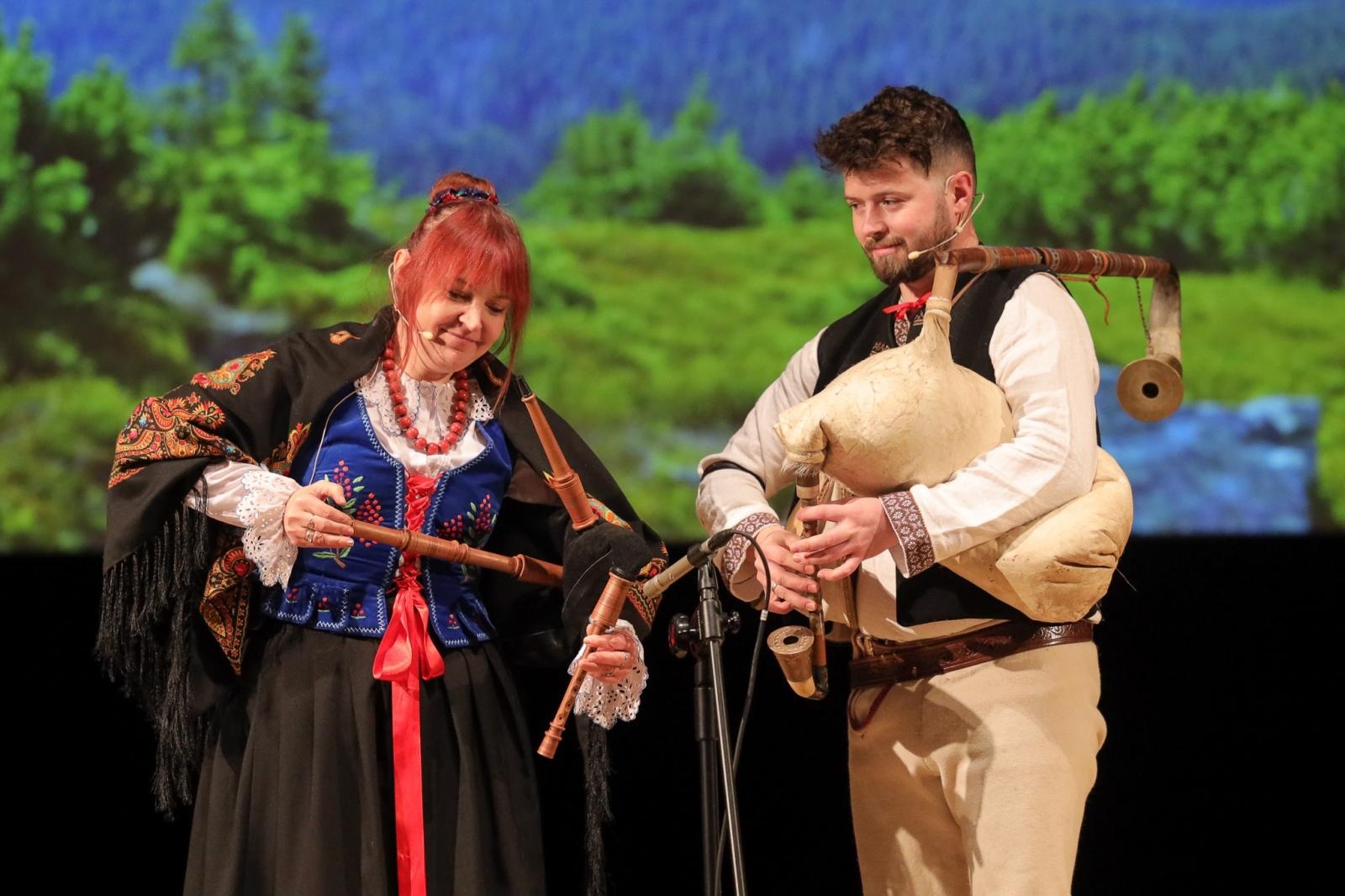 Zdjęcie w galerii na portalu naszraciborz.pl: Koncerty umuzykalniające na ludową nutę wiadomości z regionu