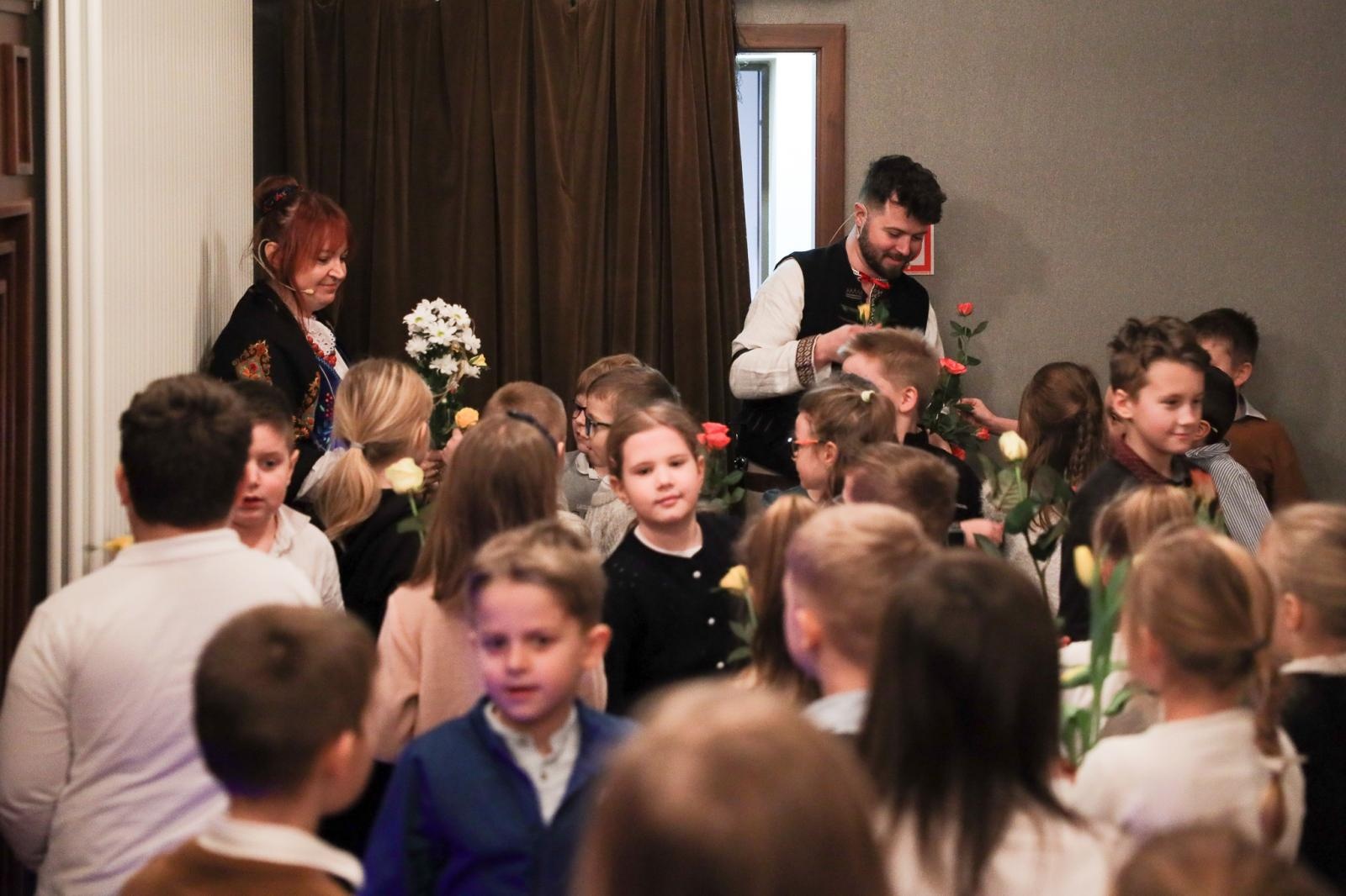 Zdjęcie w galerii na portalu naszraciborz.pl: Koncerty umuzykalniające na ludową nutę wiadomości z regionu