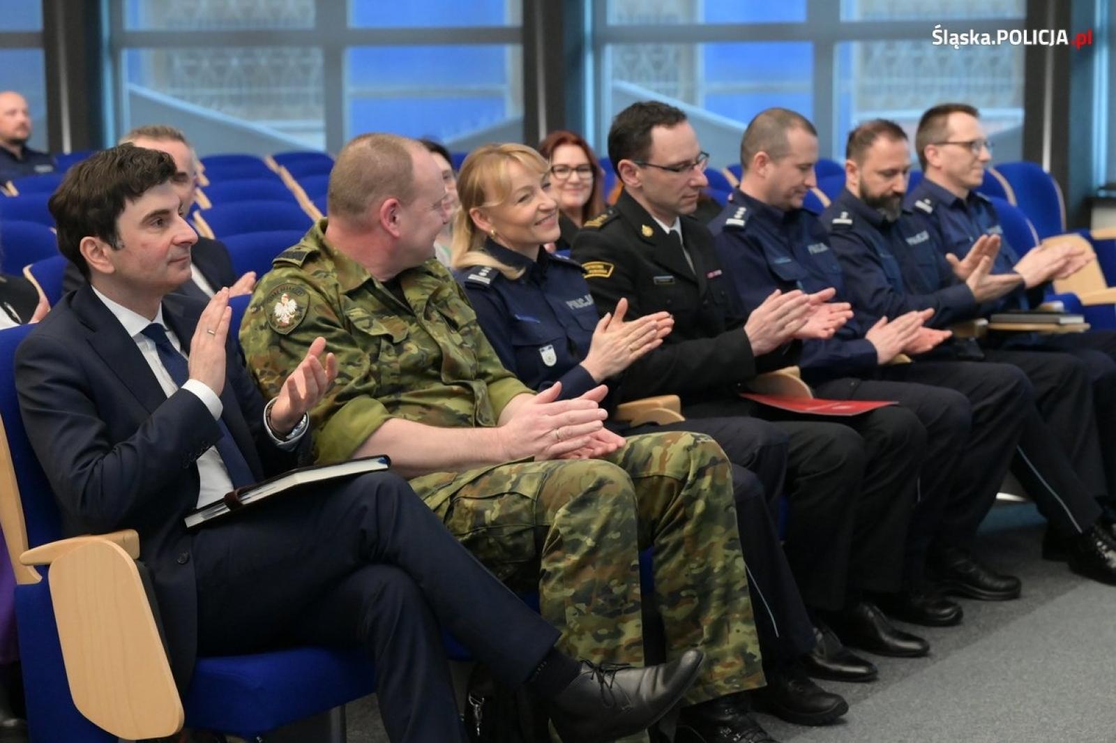 Zdjęcie w galerii na portalu naszraciborz.pl: Mniej postępowań, lepsza wykrywalność wiadomości z regionu