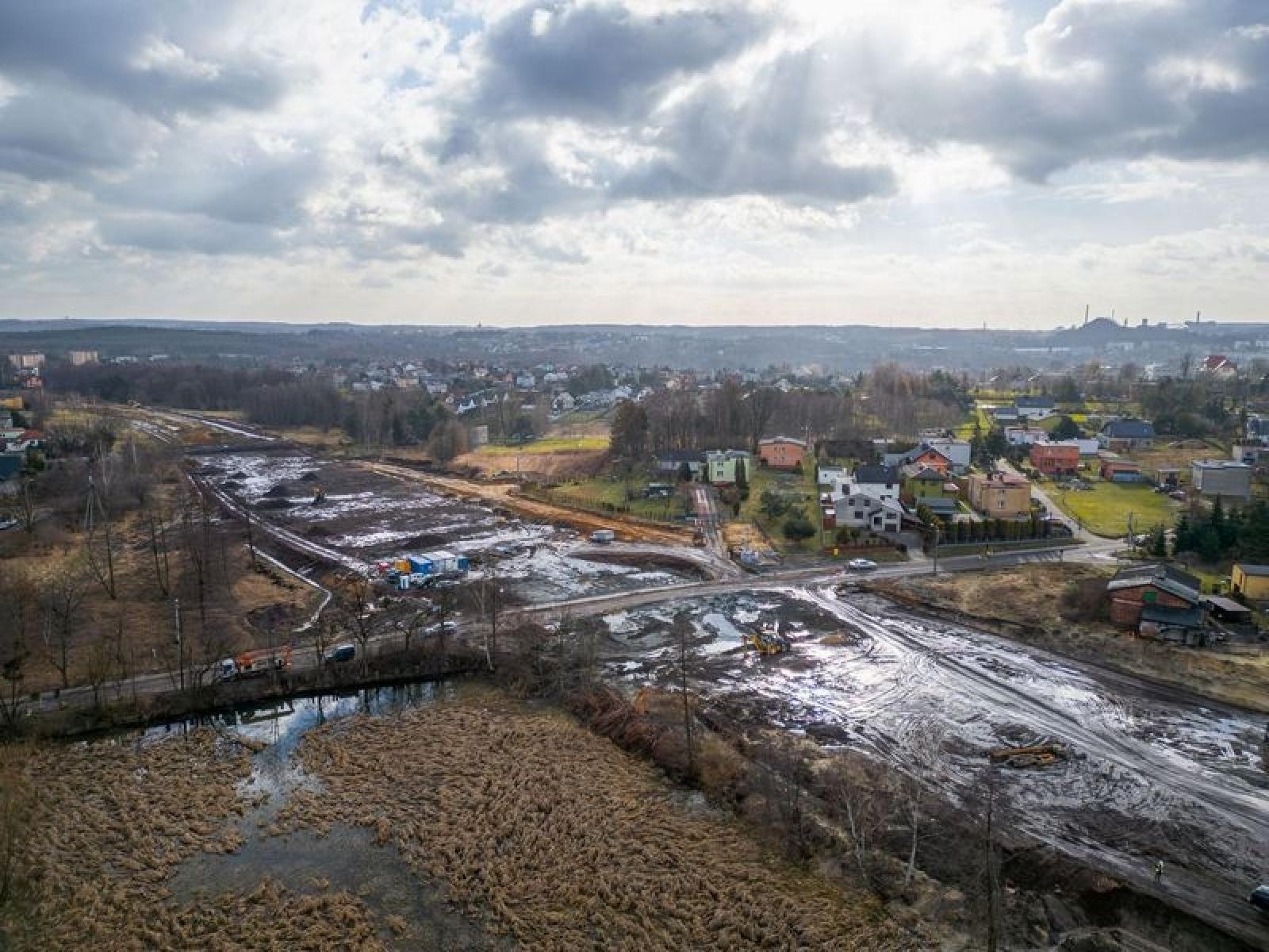 Zdjęcie w galerii na portalu naszraciborz.pl: Rybnik w szybkim tempie buduje swój odcinek drogi Racibórz-Pszczyna [FOTO] wiadomości z regionu
