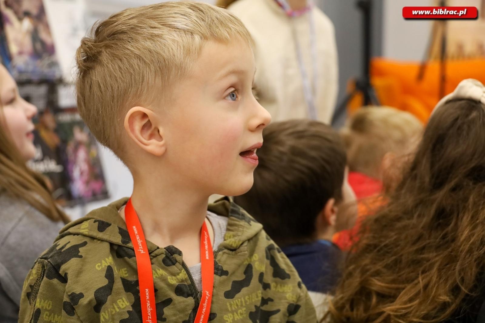 Zdjęcie w galerii na portalu naszraciborz.pl: Kliklaki i bączek. Śląskie zabawy z Markiem Szołtyskiem wiadomości z regionu