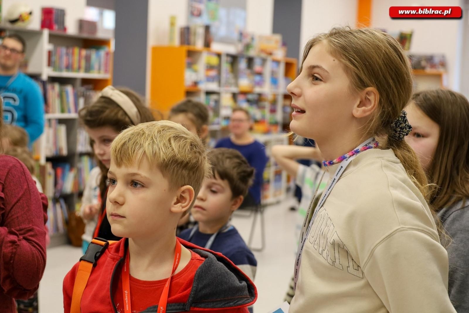 Zdjęcie w galerii na portalu naszraciborz.pl: Kliklaki i bączek. Śląskie zabawy z Markiem Szołtyskiem wiadomości z regionu