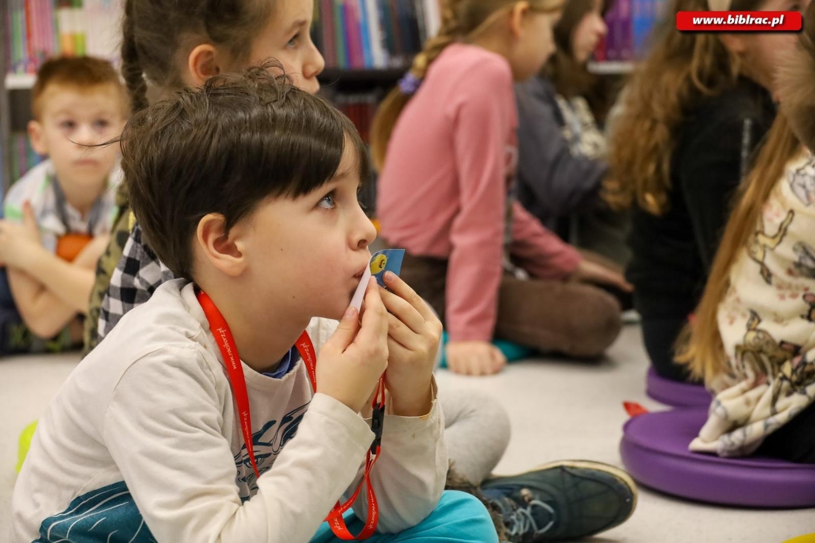 Zdjęcie w galerii na portalu naszraciborz.pl: Kliklaki i bączek. Śląskie zabawy z Markiem Szołtyskiem wiadomości z regionu