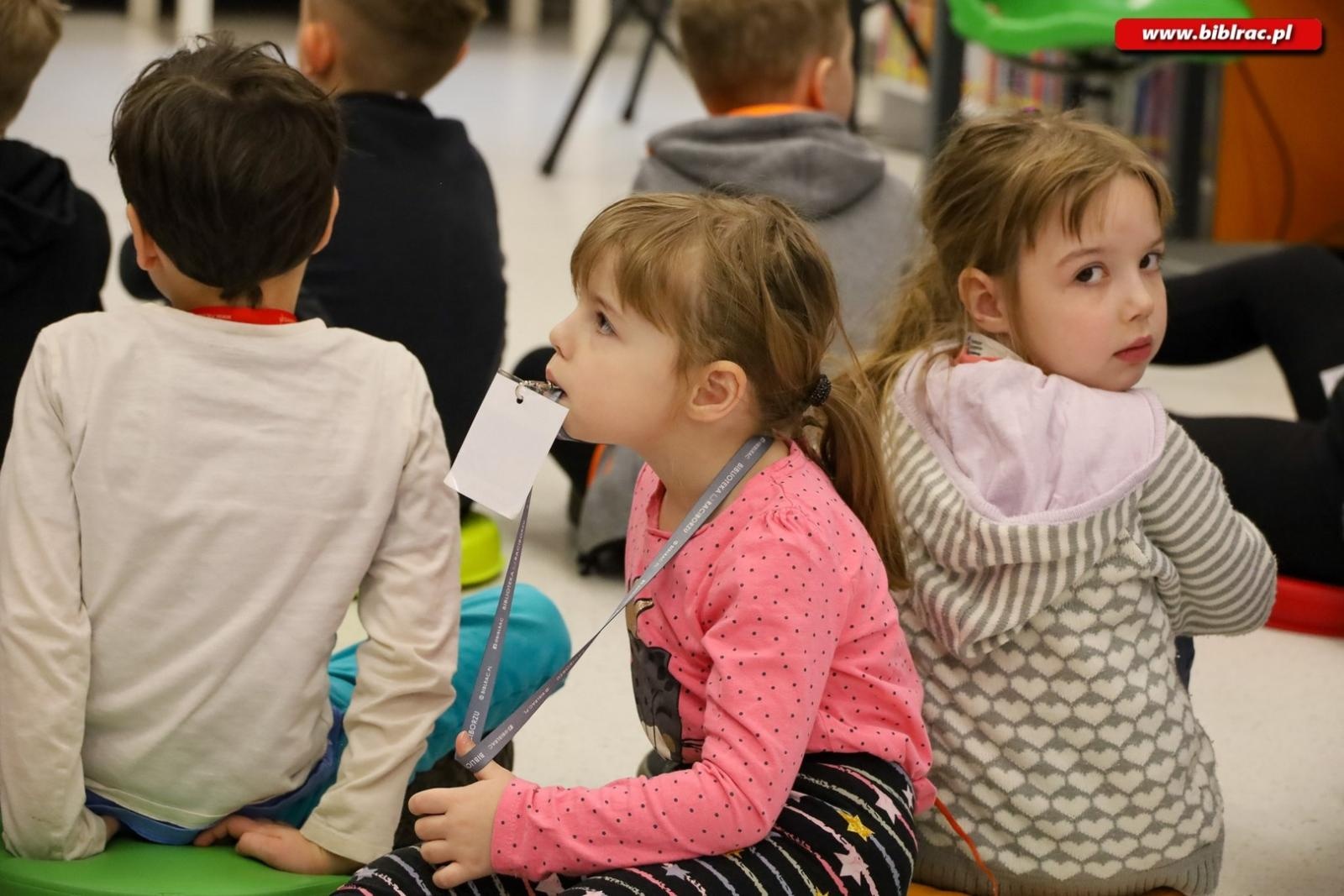 Zdjęcie w galerii na portalu naszraciborz.pl: Kliklaki i bączek. Śląskie zabawy z Markiem Szołtyskiem wiadomości z regionu