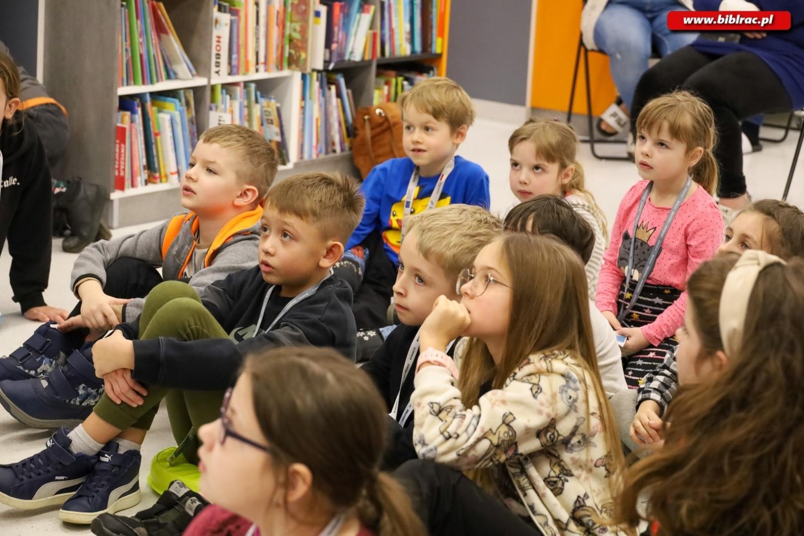 Zdjęcie w galerii na portalu naszraciborz.pl: Kliklaki i bączek. Śląskie zabawy z Markiem Szołtyskiem wiadomości z regionu