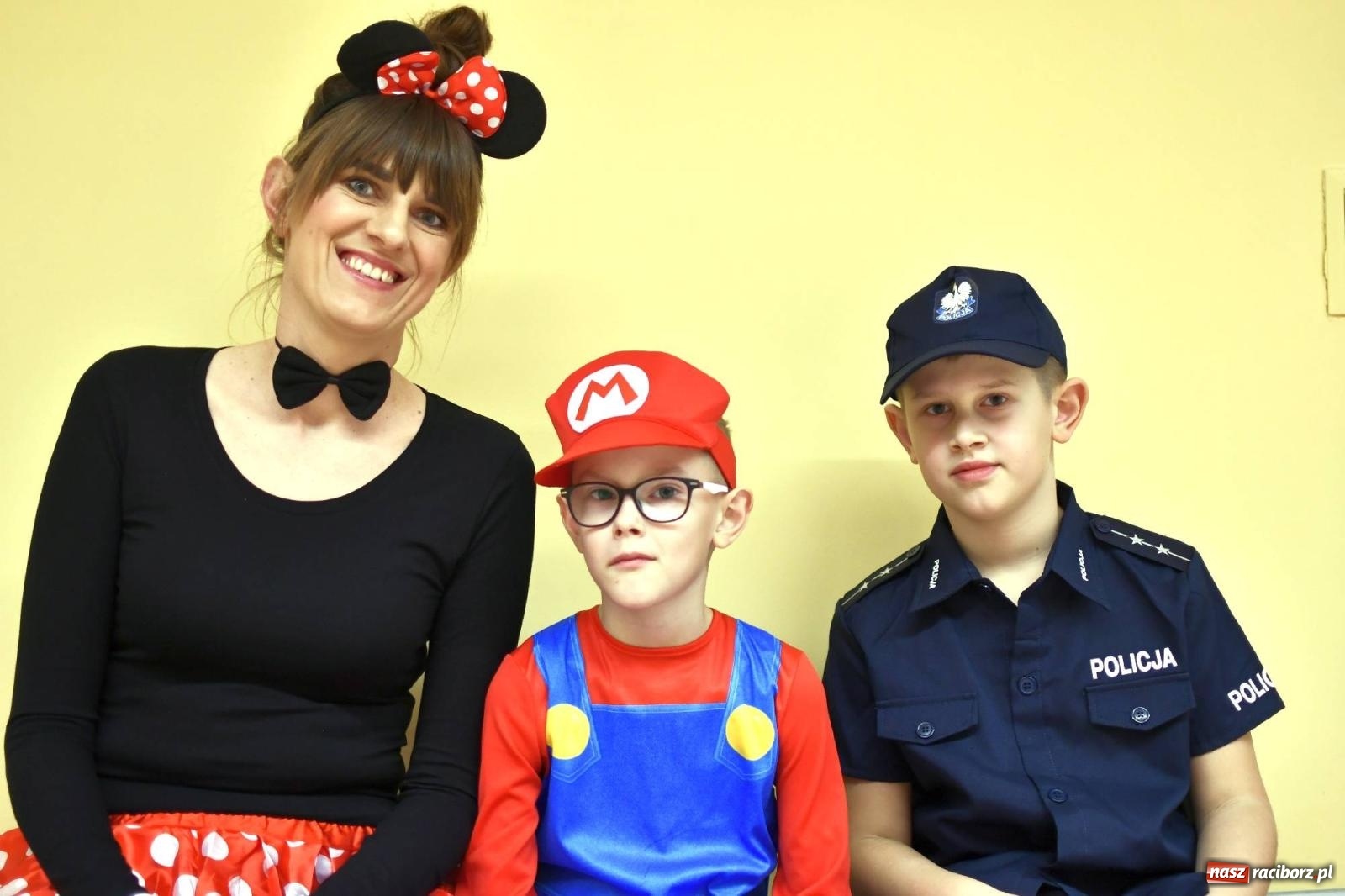 Zdjęcie w galerii na portalu naszraciborz.pl: Ponad sto bajkowych i filmowych postaci na balu karnawałowym w Pietrowicach Wielkich wiadomości z regionu