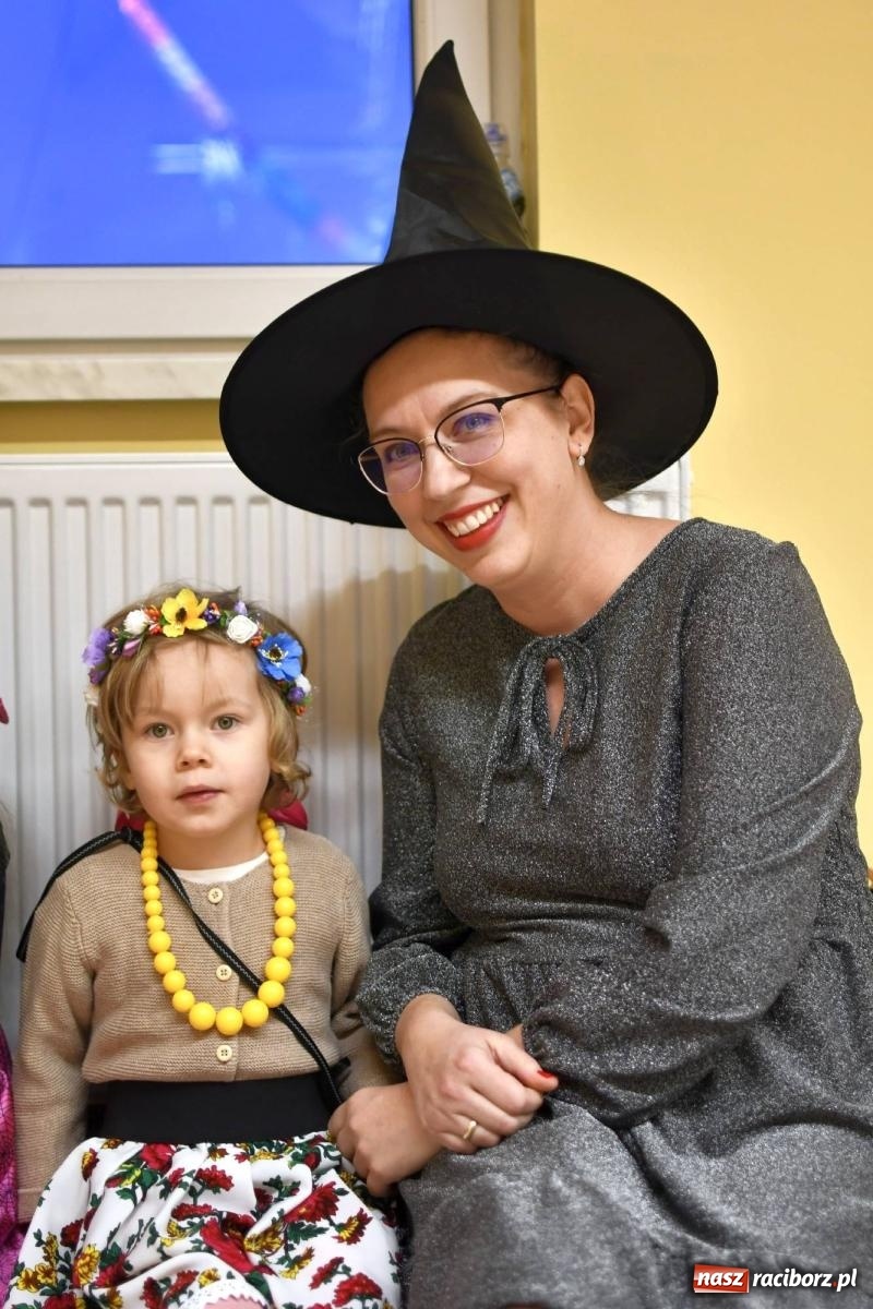 Zdjęcie w galerii na portalu naszraciborz.pl: Ponad sto bajkowych i filmowych postaci na balu karnawałowym w Pietrowicach Wielkich wiadomości z regionu