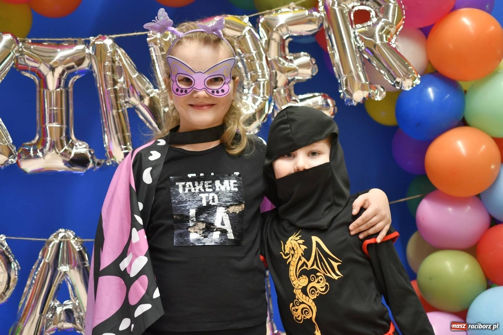 Zdjęcie w galerii na portalu naszraciborz.pl: Ponad sto bajkowych i filmowych postaci na balu karnawałowym w Pietrowicach Wielkich wiadomości z regionu