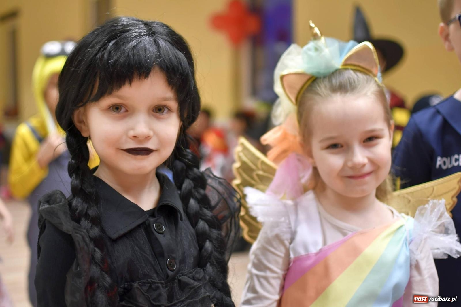 Zdjęcie w galerii na portalu naszraciborz.pl: Ponad sto bajkowych i filmowych postaci na balu karnawałowym w Pietrowicach Wielkich wiadomości z regionu