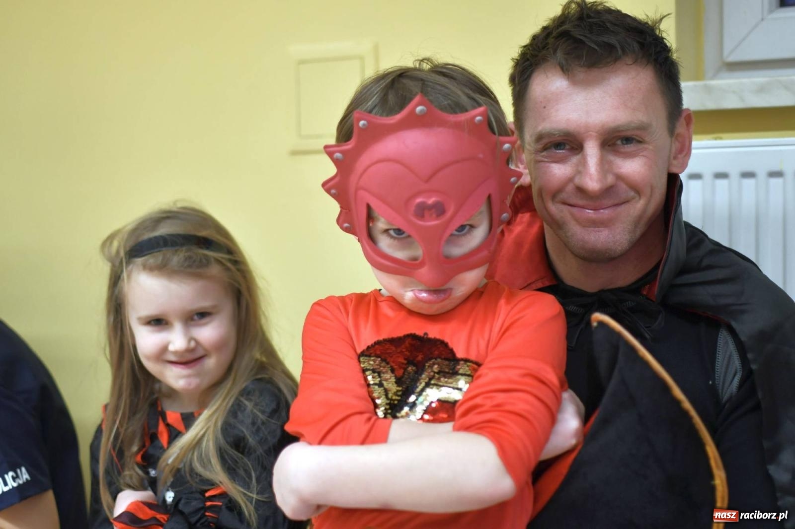 Zdjęcie w galerii na portalu naszraciborz.pl: Ponad sto bajkowych i filmowych postaci na balu karnawałowym w Pietrowicach Wielkich wiadomości z regionu