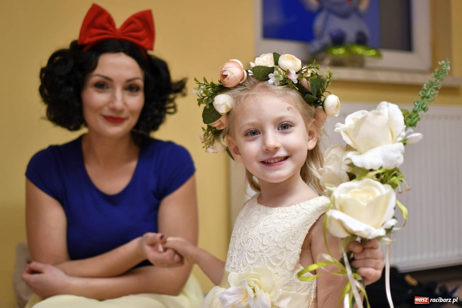 Zdjęcie w galerii na portalu naszraciborz.pl: Ponad sto bajkowych i filmowych postaci na balu karnawałowym w Pietrowicach Wielkich wiadomości z regionu