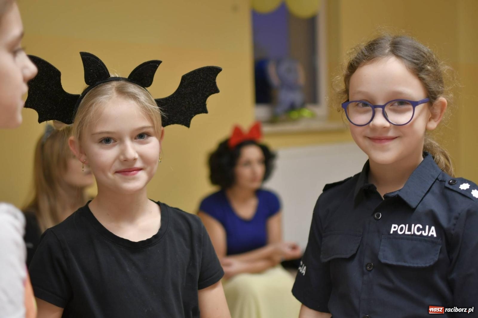 Zdjęcie w galerii na portalu naszraciborz.pl: Ponad sto bajkowych i filmowych postaci na balu karnawałowym w Pietrowicach Wielkich wiadomości z regionu