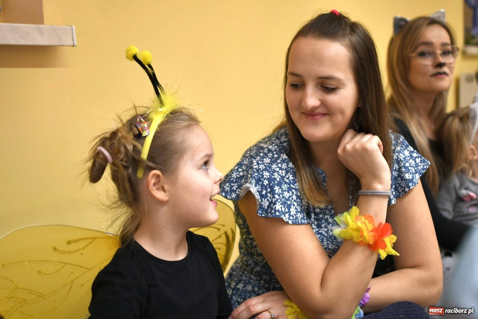 Zdjęcie w galerii na portalu naszraciborz.pl: Ponad sto bajkowych i filmowych postaci na balu karnawałowym w Pietrowicach Wielkich wiadomości z regionu