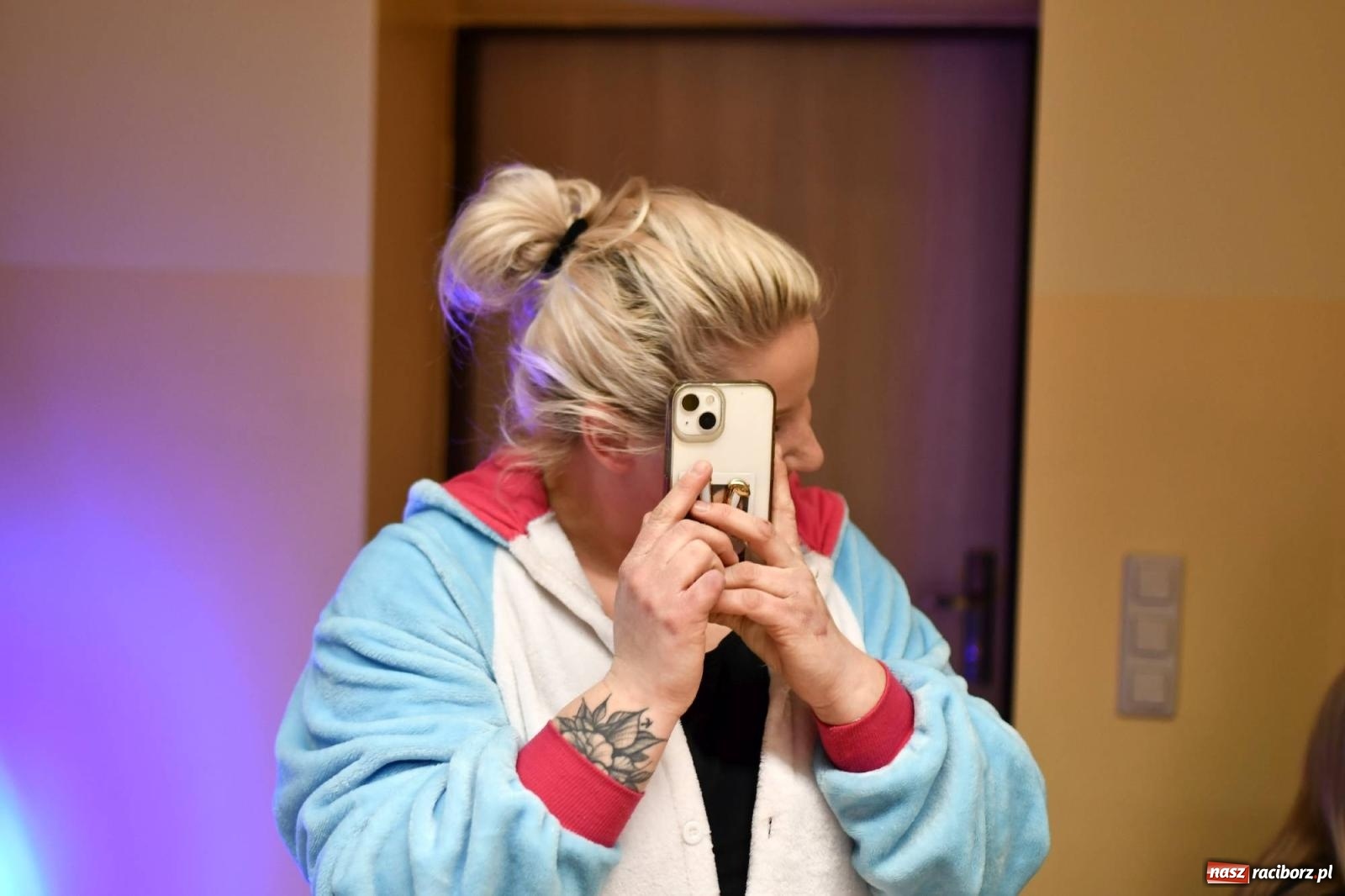 Zdjęcie w galerii na portalu naszraciborz.pl: Ponad sto bajkowych i filmowych postaci na balu karnawałowym w Pietrowicach Wielkich wiadomości z regionu