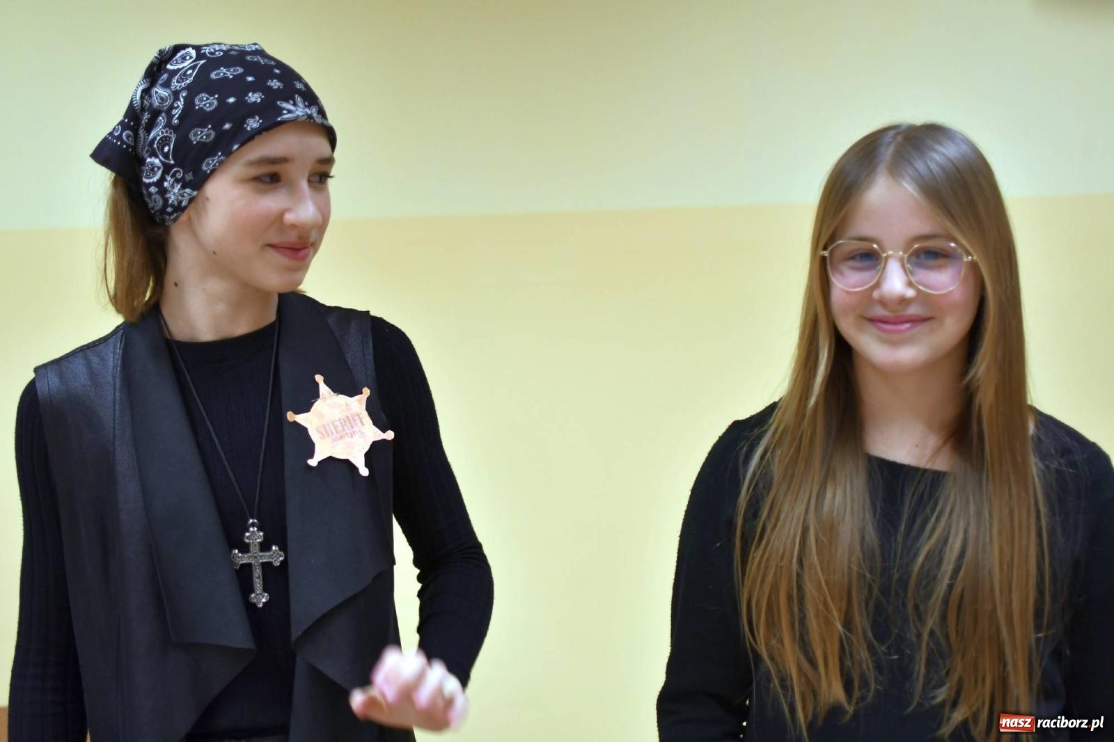 Zdjęcie w galerii na portalu naszraciborz.pl: Ponad sto bajkowych i filmowych postaci na balu karnawałowym w Pietrowicach Wielkich wiadomości z regionu