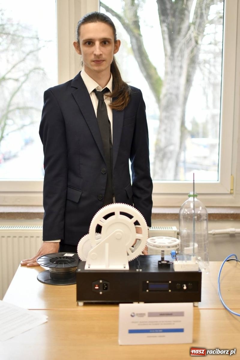 Zdjęcie w galerii na portalu naszraciborz.pl: Raciborska uczelnia wręczyła swoje prestiżowe wyróżnienia wiadomości z regionu