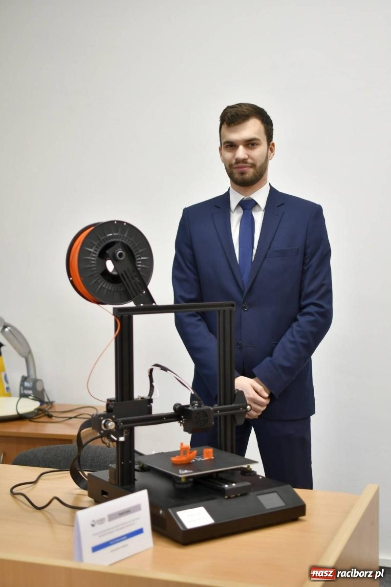 Zdjęcie w galerii na portalu naszraciborz.pl: Raciborska uczelnia wręczyła swoje prestiżowe wyróżnienia wiadomości z regionu