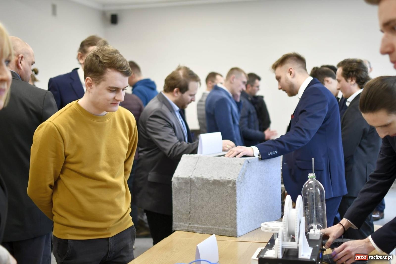 Zdjęcie w galerii na portalu naszraciborz.pl: Raciborska uczelnia wręczyła swoje prestiżowe wyróżnienia wiadomości z regionu