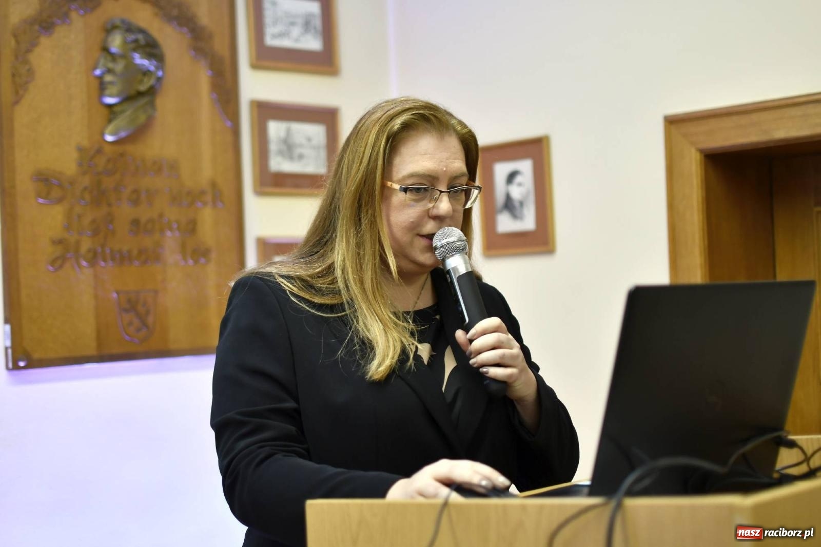 Zdjęcie w galerii na portalu naszraciborz.pl: Raciborska uczelnia wręczyła swoje prestiżowe wyróżnienia wiadomości z regionu