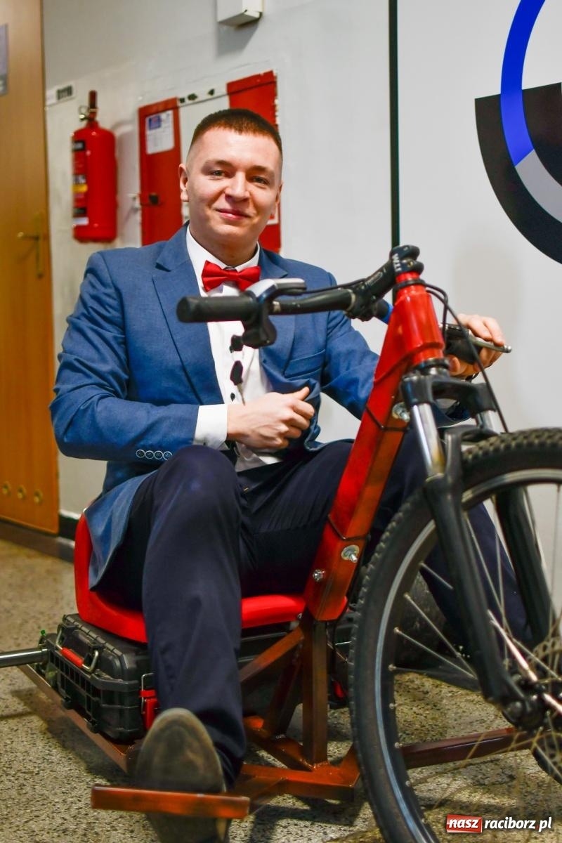 Zdjęcie w galerii na portalu naszraciborz.pl: Raciborska uczelnia wręczyła swoje prestiżowe wyróżnienia wiadomości z regionu