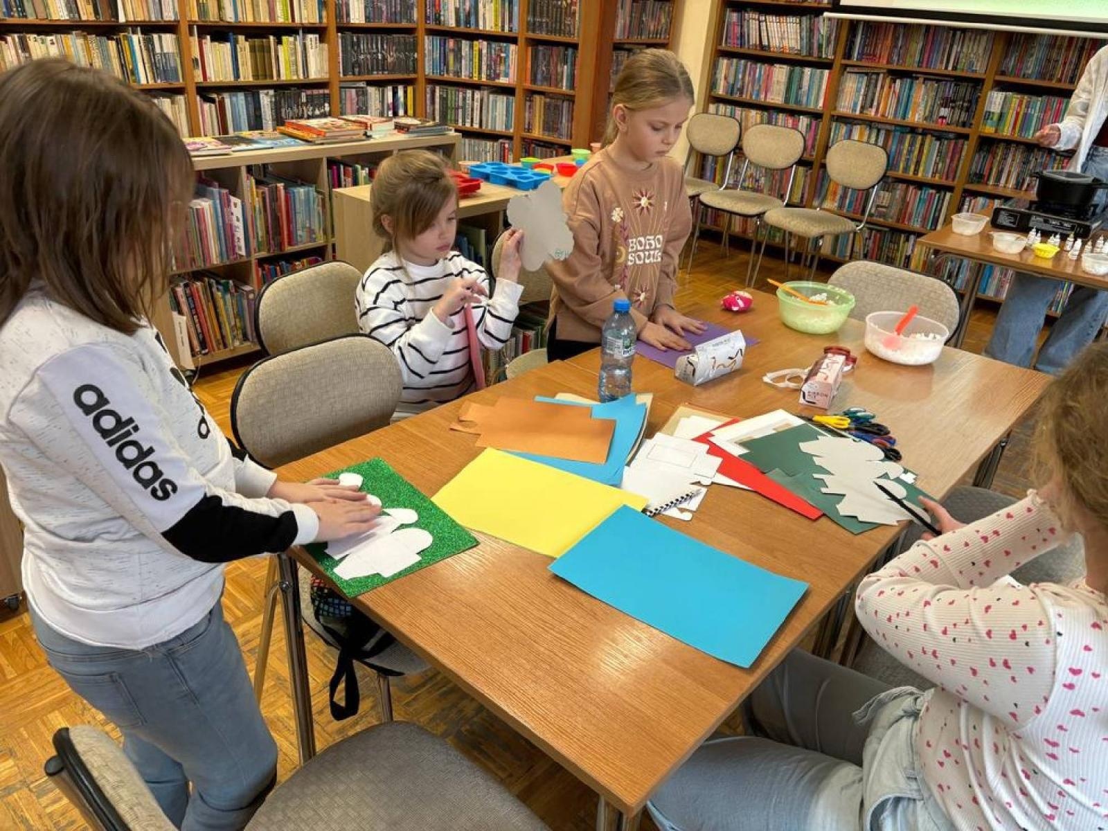 Zdjęcie w galerii na portalu naszraciborz.pl: Śląskie ferie z biblioteką – co wydarzyło się w dzielnicach Raciborza wiadomości z regionu