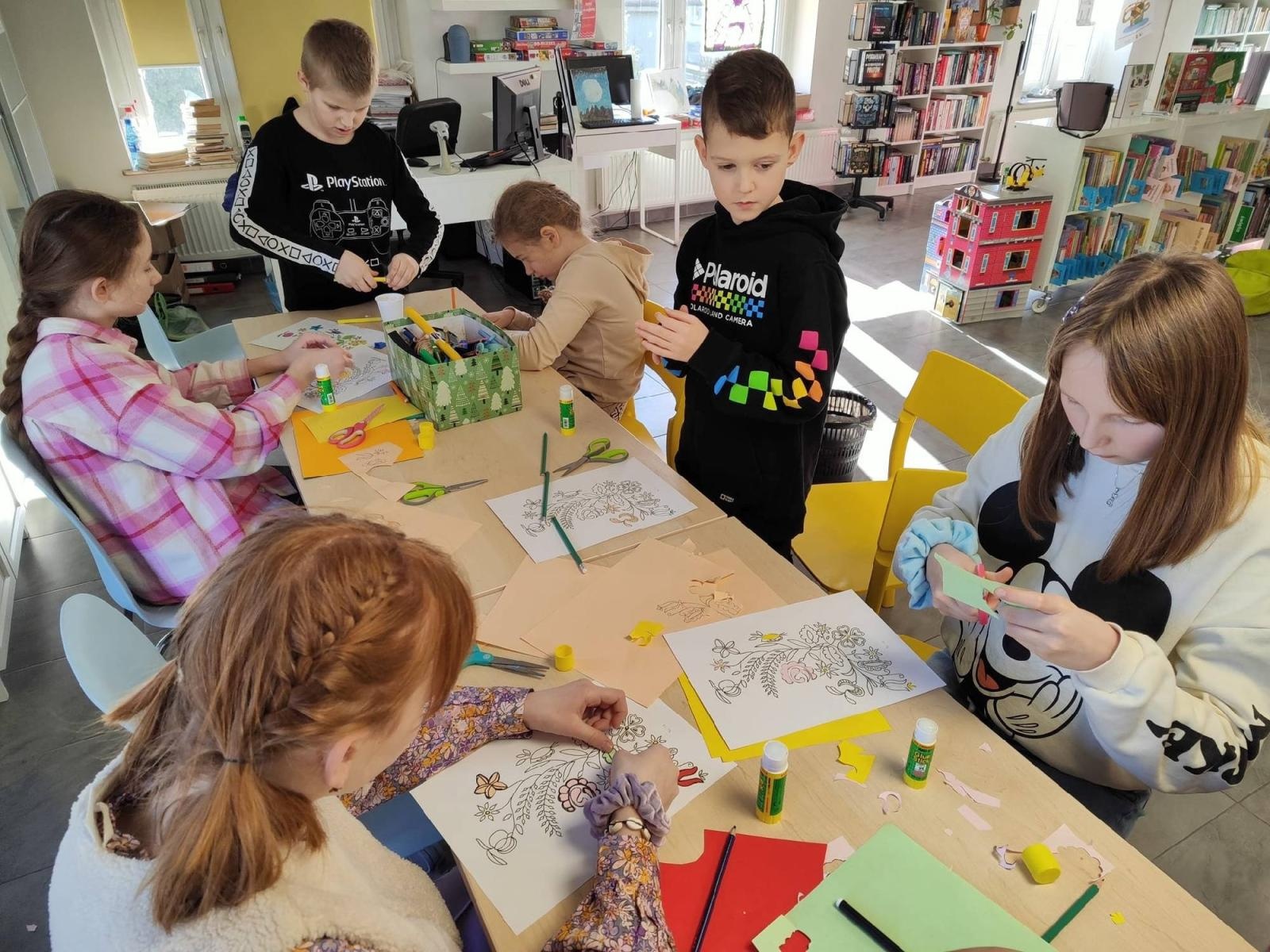 Zdjęcie w galerii na portalu naszraciborz.pl: Śląskie ferie z biblioteką – co wydarzyło się w dzielnicach Raciborza wiadomości z regionu