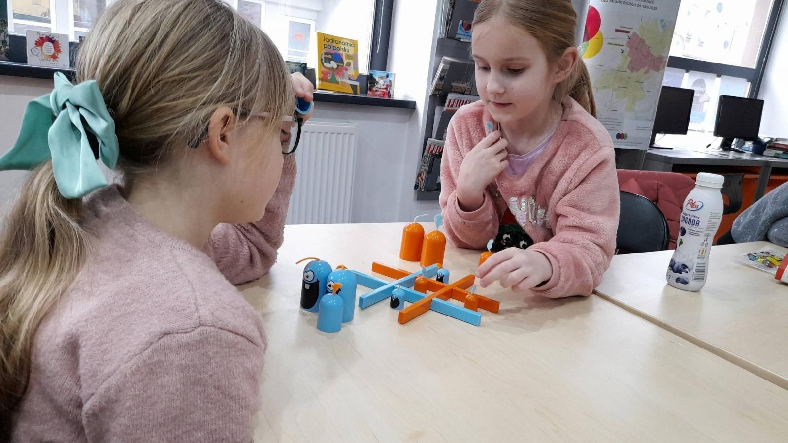 Zdjęcie w galerii na portalu naszraciborz.pl: Śląskie ferie z biblioteką – co wydarzyło się w dzielnicach Raciborza wiadomości z regionu