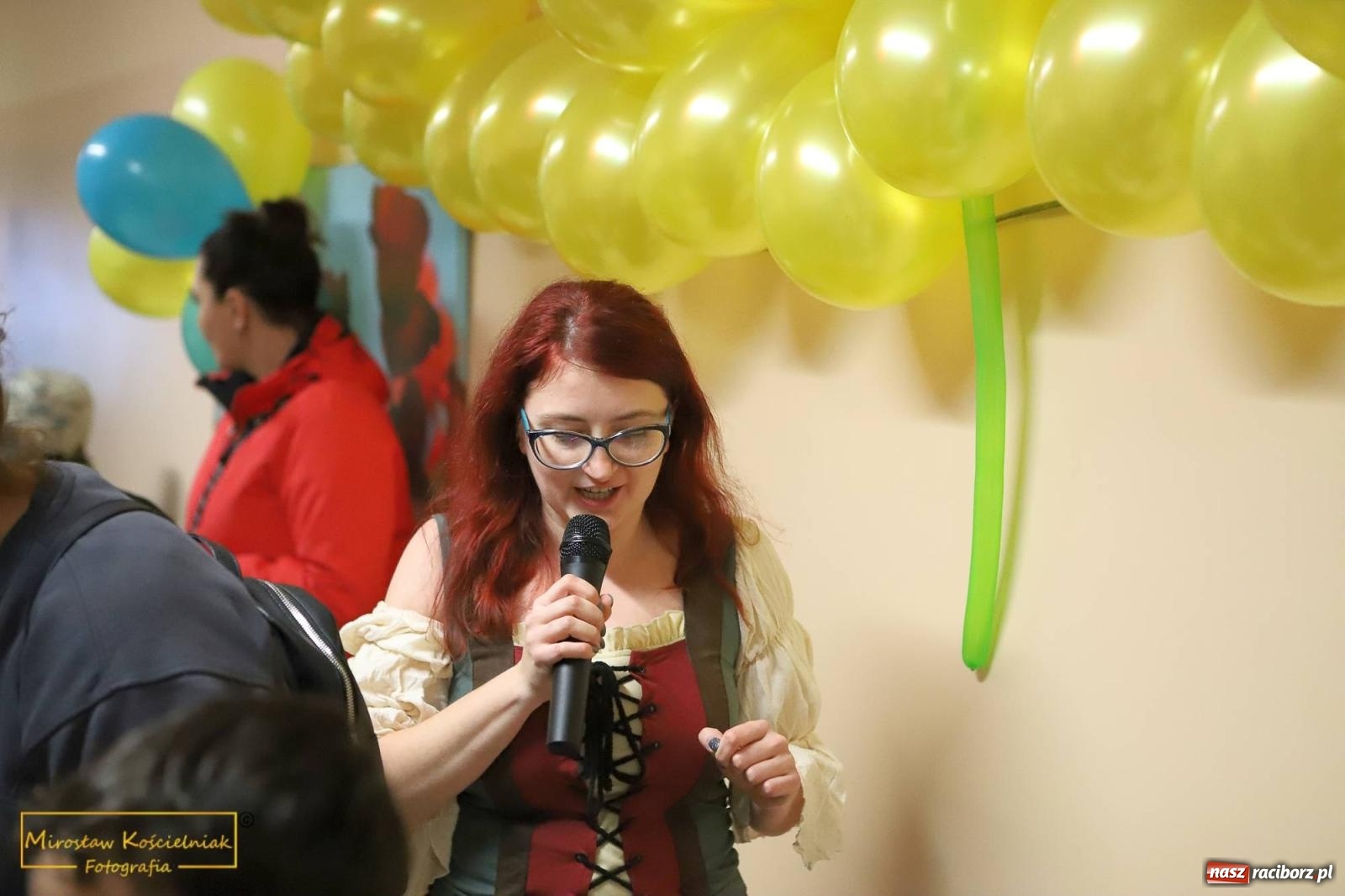 Zdjęcie w galerii na portalu naszraciborz.pl: Sportowy bal karnawałowy w arenie przy Łąkowej wiadomości z regionu