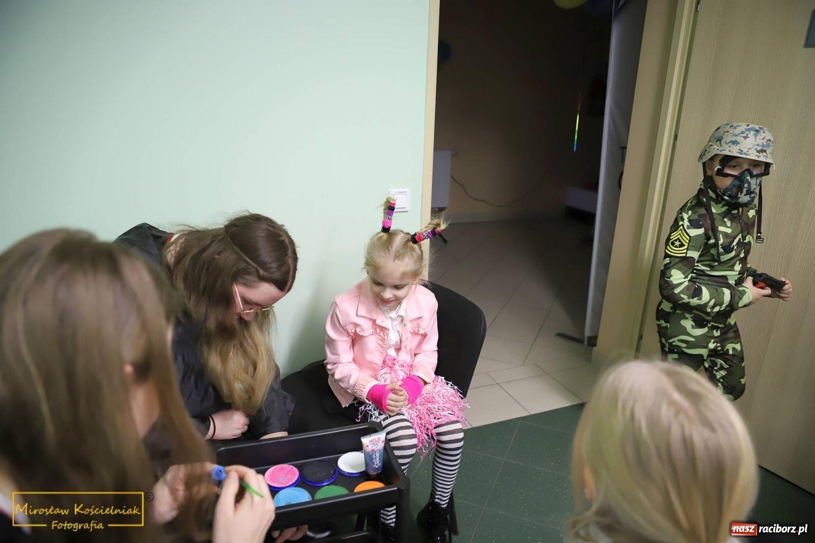 Zdjęcie w galerii na portalu naszraciborz.pl: Sportowy bal karnawałowy w arenie przy Łąkowej wiadomości z regionu