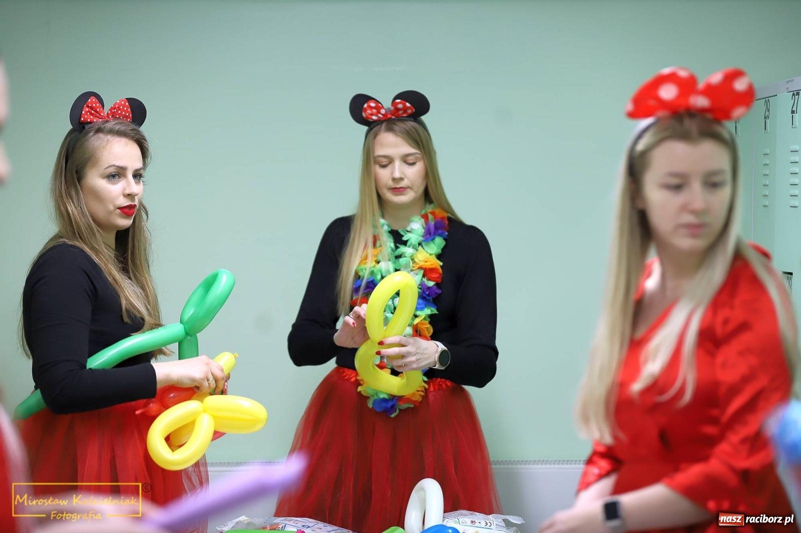 Zdjęcie w galerii na portalu naszraciborz.pl: Sportowy bal karnawałowy w arenie przy Łąkowej wiadomości z regionu