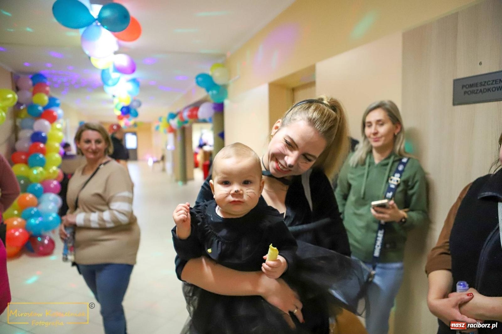 Zdjęcie w galerii na portalu naszraciborz.pl: Sportowy bal karnawałowy w arenie przy Łąkowej wiadomości z regionu