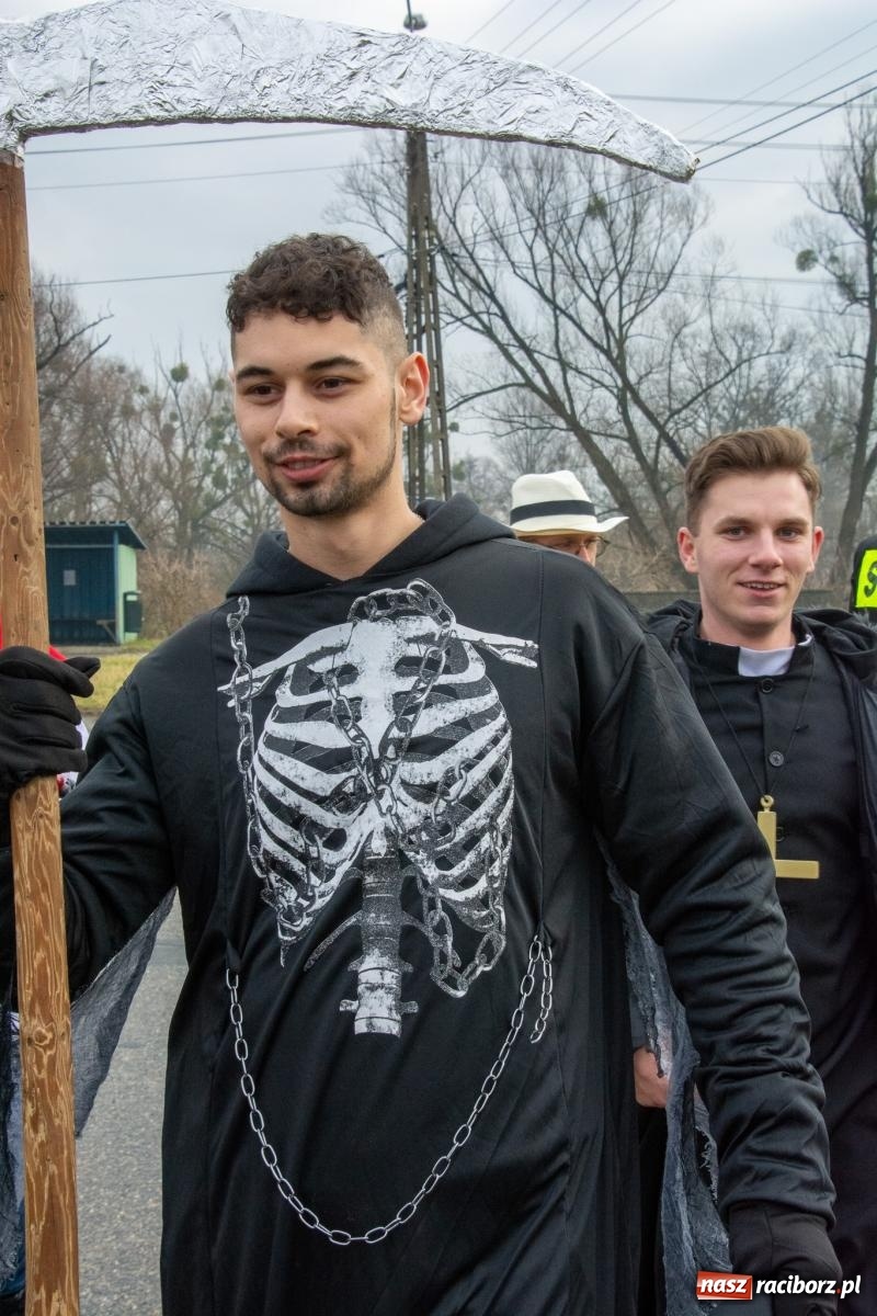 Zdjęcie w galerii na portalu naszraciborz.pl: Bery z parafii Las Vegas żegnają karnawał [FOTO i WIDEO] wiadomości z regionu