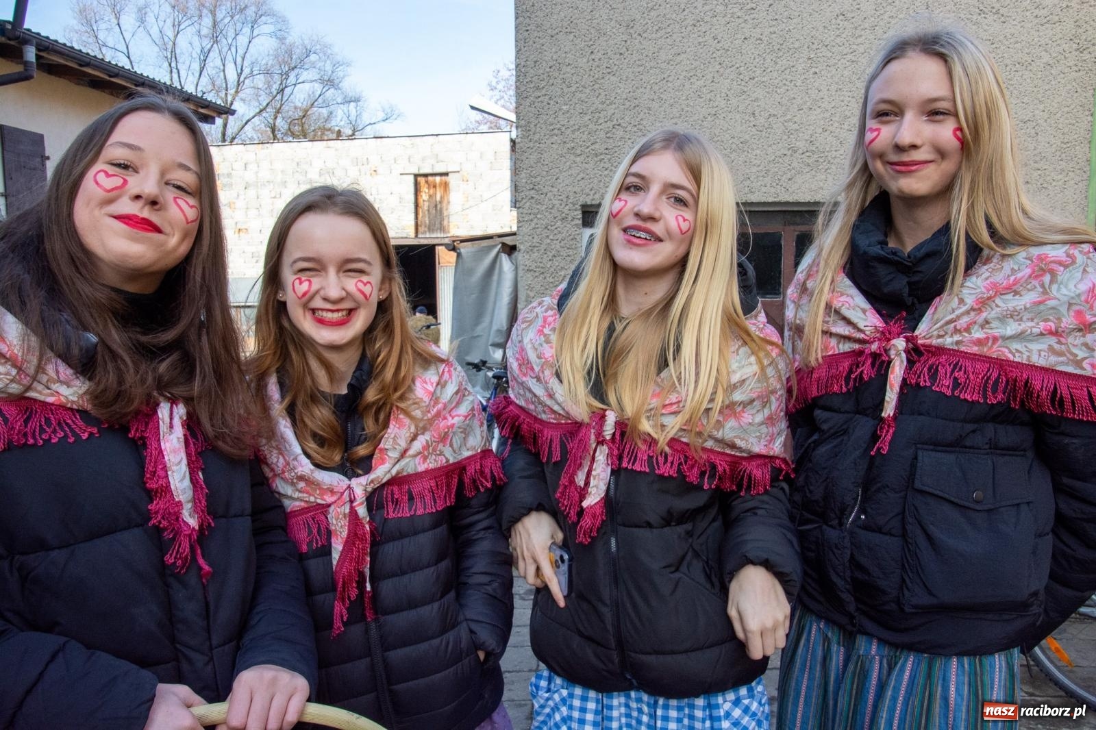 Zdjęcie w galerii na portalu naszraciborz.pl: Tanzbär, czyli ostatki po samborowicku. Zegnamy karnawał 2024 wiadomości z regionu