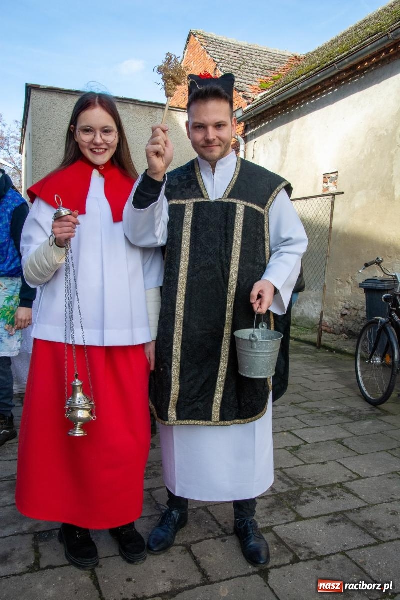 Zdjęcie w galerii na portalu naszraciborz.pl: Tanzbär, czyli ostatki po samborowicku. Zegnamy karnawał 2024 wiadomości z regionu