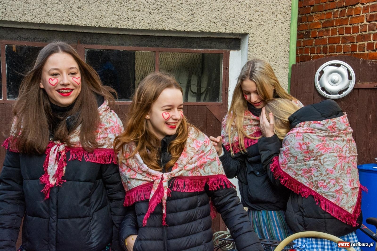 Zdjęcie w galerii na portalu naszraciborz.pl: Tanzbär, czyli ostatki po samborowicku. Zegnamy karnawał 2024 wiadomości z regionu