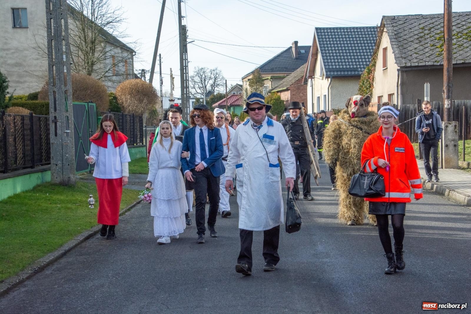 Zdjęcie w galerii na portalu naszraciborz.pl: Tanzbär, czyli ostatki po samborowicku. Zegnamy karnawał 2024 wiadomości z regionu